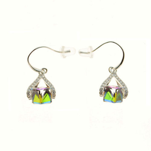 Picture of Crystal Earrings. Crystal  Color