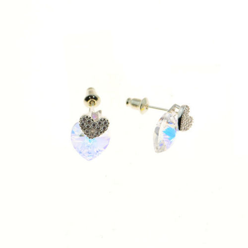 Picture of Crystal Earrings. Crystal Aurore Boreale (001 Ab) Color