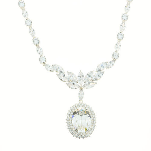 Picture of Crystal Oval Shape Necklace. Crystal  Color